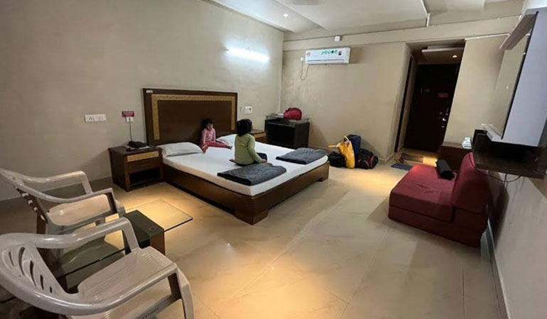 AC Room at Triloknath Ashram Girnar
